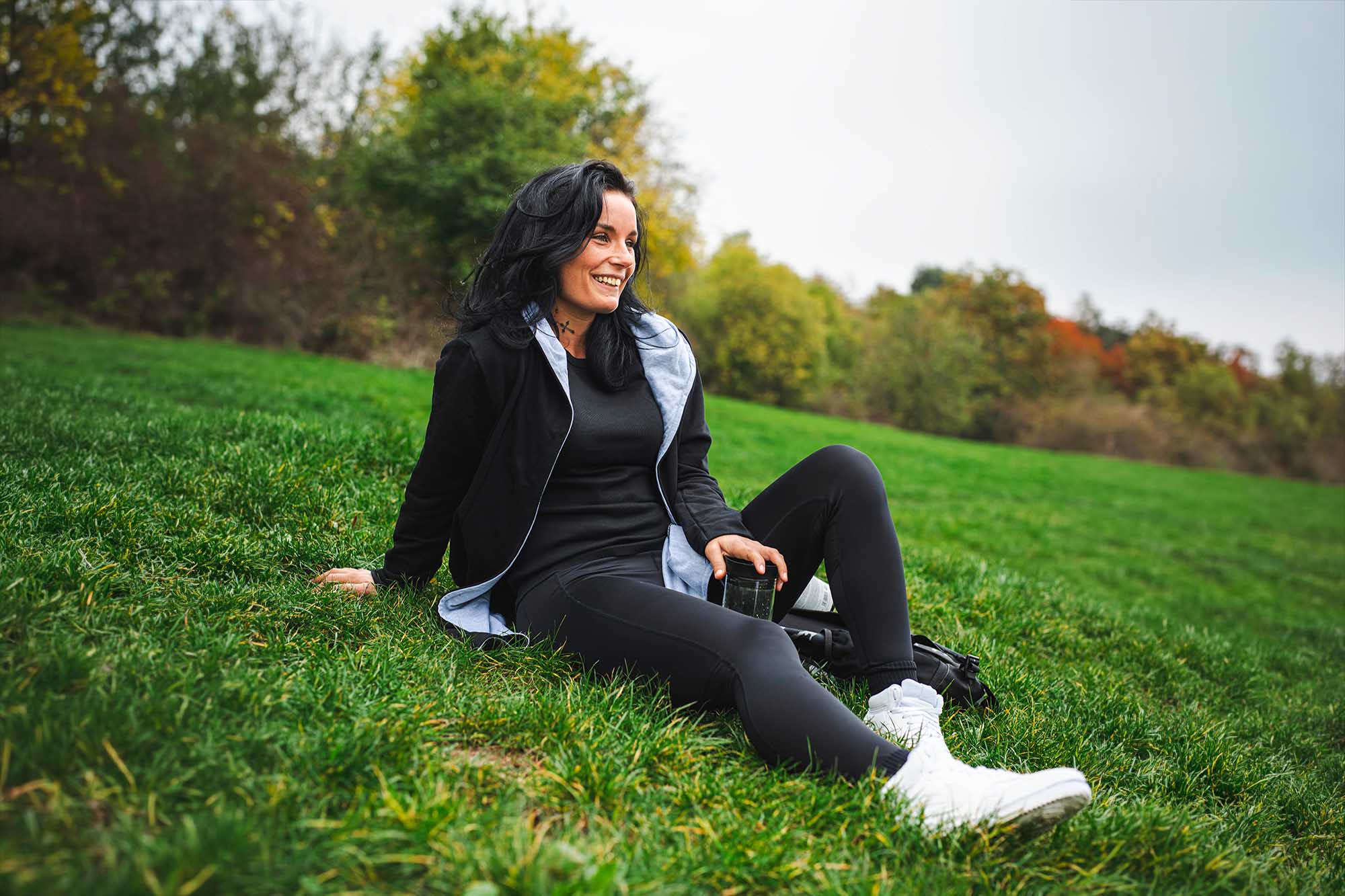 Unisex černý kardigan PROM-IN s kapucí – pohodlné volnočasové oblečení