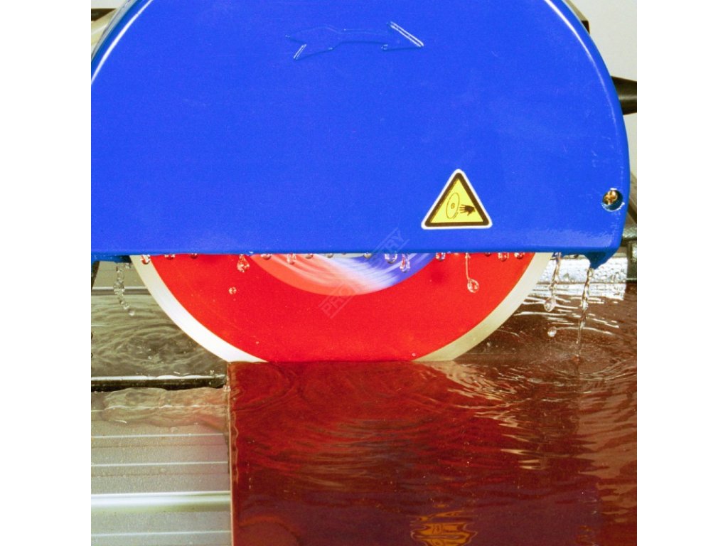 Řezačka obkladů 0,8 kW kotouč 200 x 25,4 mm, posuvná hlavice DEDRA DED7731 + Dárek, servis bez starostí v hodnotě 300Kč