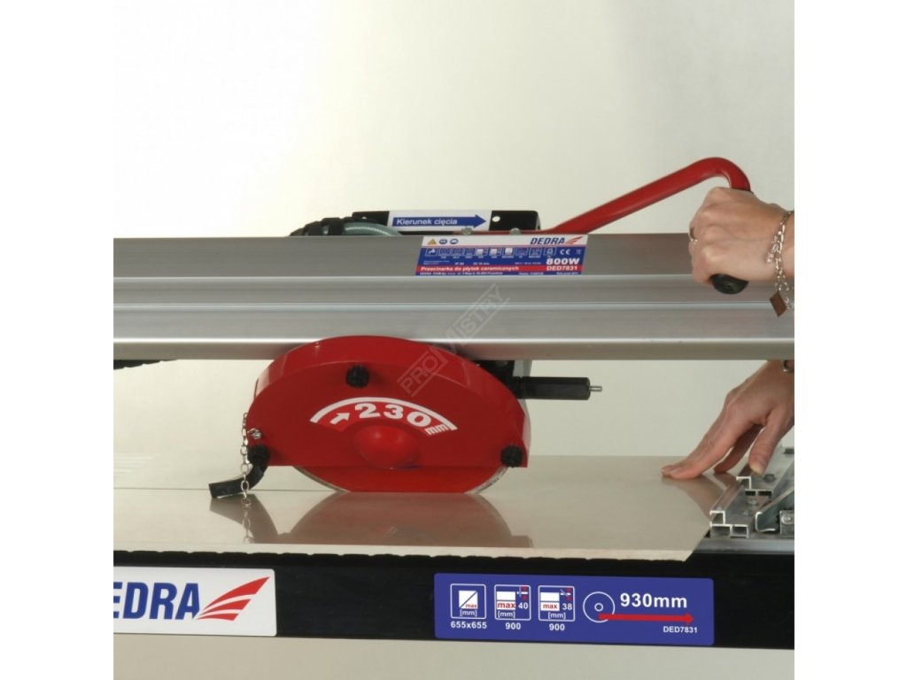 Půjčovna - Elektrická řezačka na dlažbu a obklady 800 W,kotouč 230 x 25,4 mm - řez 930 mm