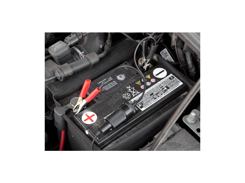 Adaptér autobaterie - zásuvka 12/24V Compass 07414