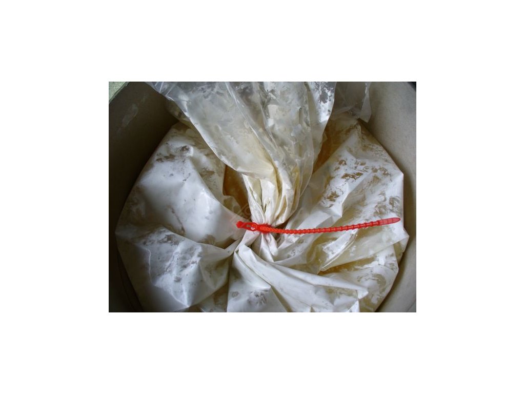 Tekutá leštící pasta RES BRIL 06012 bílá na finální leštění laku a plastů MICRON 207RB06012TE