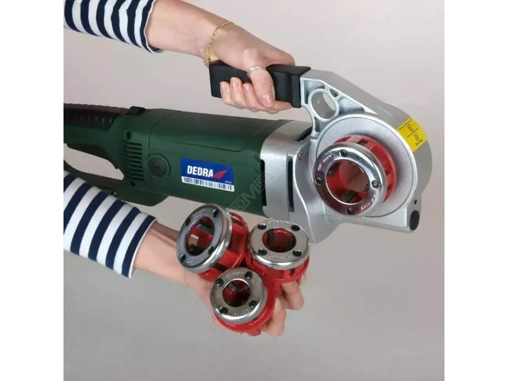 Závitořez elektrický na trubky 1800W + sada 4ks řezných hlavic DEDRA DED7511 + Dárek, servis bez starostí v hodnotě 300Kč