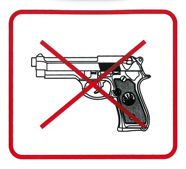 Zákaz vstupu se zbraní 110x90mm - samolepka MAGG 120111