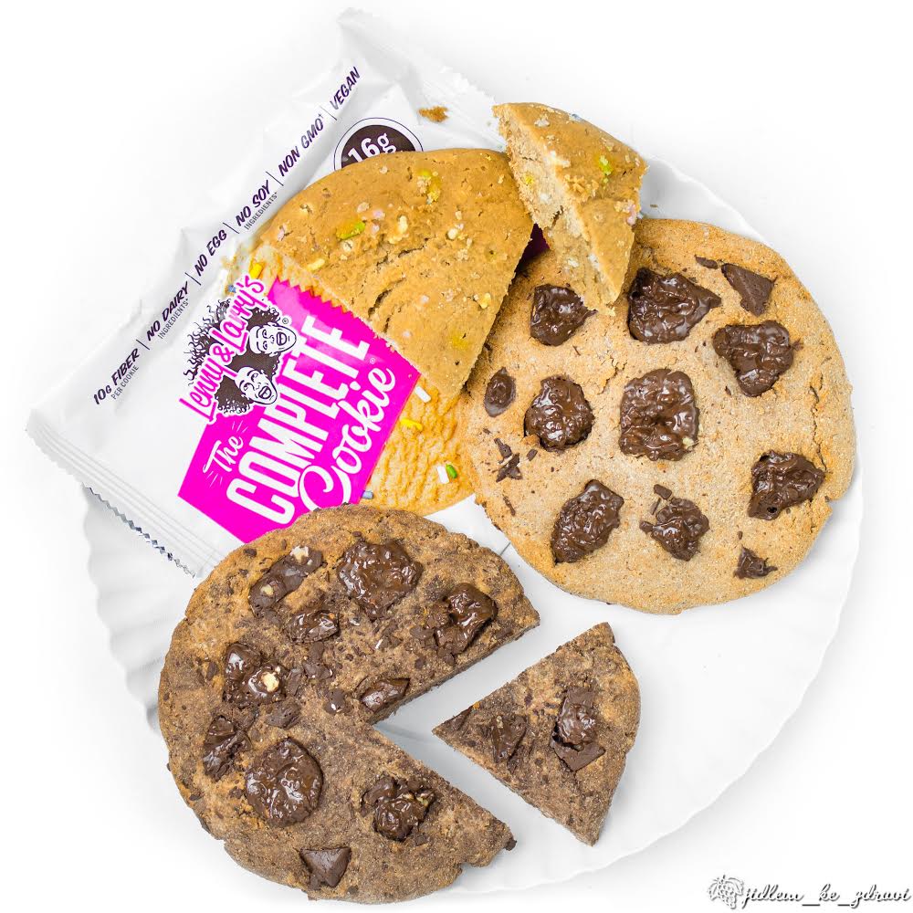 Complete cookie (verze chocolate chip a dvojitá čokoláda)
