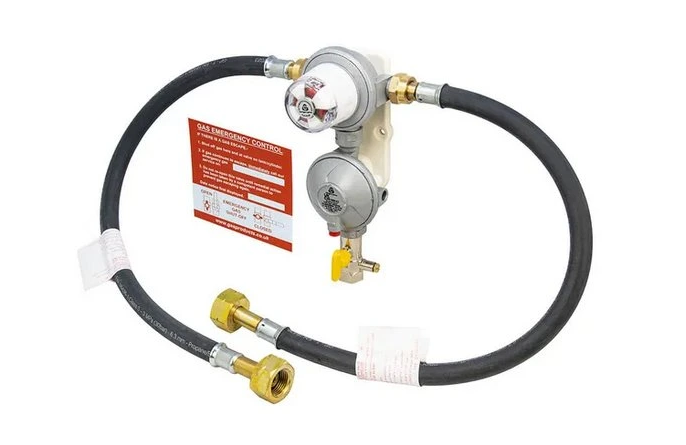 Prepínací regulátor tlaku plynu na dve plynové fľaše