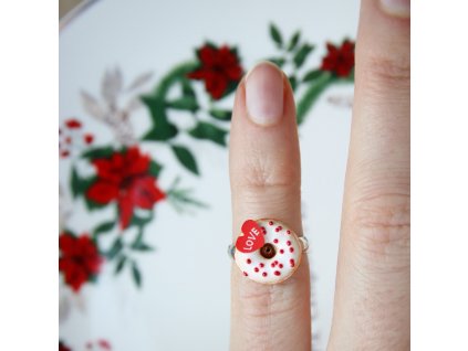 Prsten dětský fimo - Donut se srdíčkem