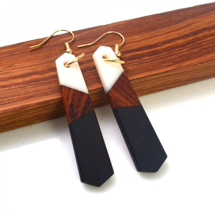Prosperk Náušnice z pryskyřice a dřeva - černá/bílá S4883