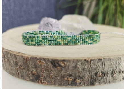 Šitý náramek z korálků zelený - Petrael 28344