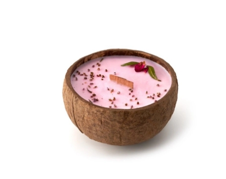 Tropikalia Veganská svíčka v kokosu - Plum, rose & patchouli 28602