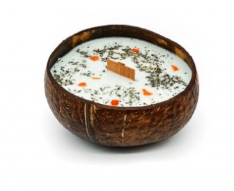 Tropikalia Veganská svíčka v kokosu - Lime, basil & mandarin 28614