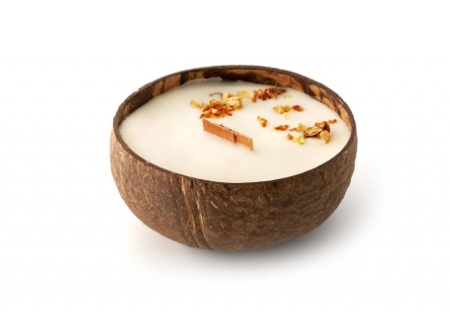 Tropikalia Veganská svíčka v kokosu - Blooming jasmine 28656
