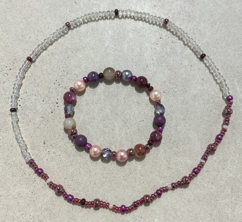 Designlink Set náhrdelník a náramek z korálků fialovo-bílá