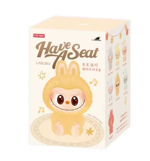 Plyšová hračka klíčenka ve stylu Labubu sedící