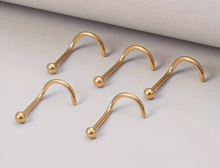 Prosperk Náušnice do nosu zahnutá zlatá kulička