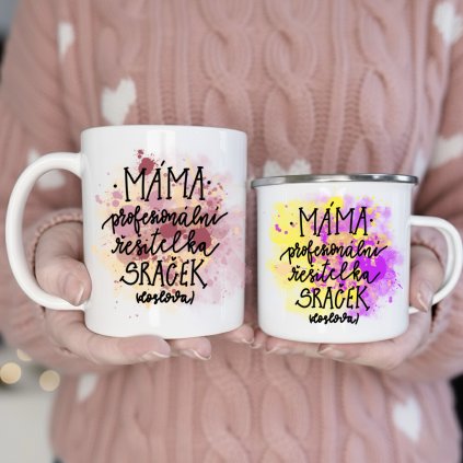 Máma, profesionální řešitelka sraček.