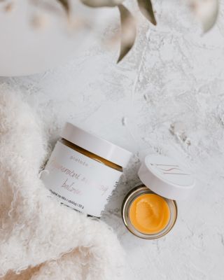 NAŠE INGREDIENCE #1 🌱 V sérii “Naše ingredience” vám postupně představíme suroviny, které používáme při výrobě kosmetiky...