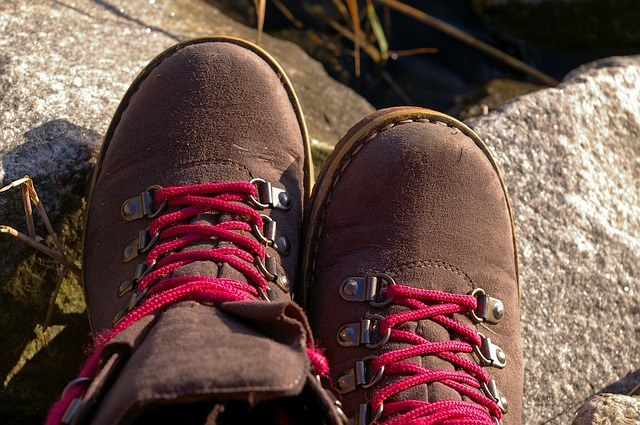 Wie werden Trekkingschuhe verteilt?
