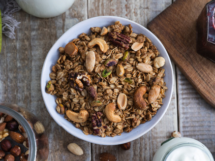Ořechová granola