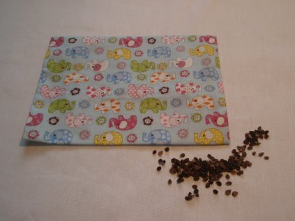 Nahřívací polštářek Slon barevný s pohankovými slupkami