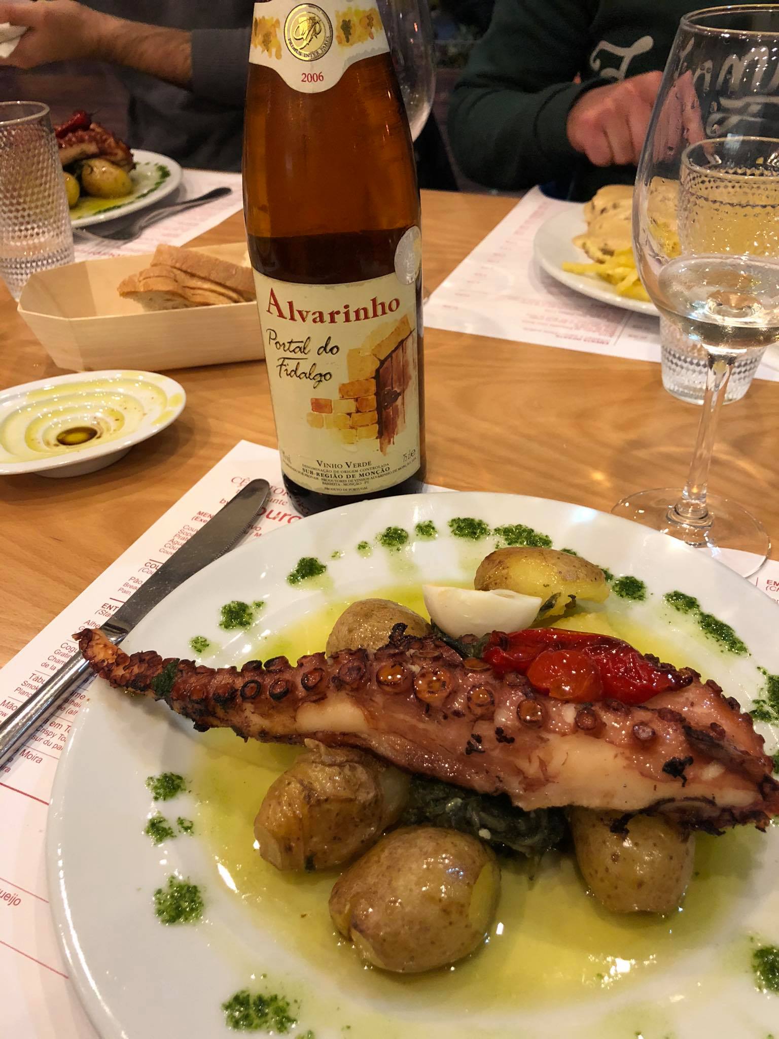 Top 5 Grilovaných Mořských Plodů s Vinho Verde Alvarinho