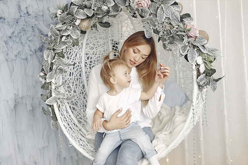 Ako správne zavesiť hojdacie kreslo tak, aby unieslo aj slona?