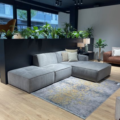 PROXIMA store showroom rohova sedacka garedo 01