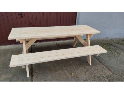 Stůl s posezením