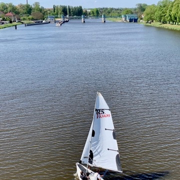 Plachetnice a jachting na Labi