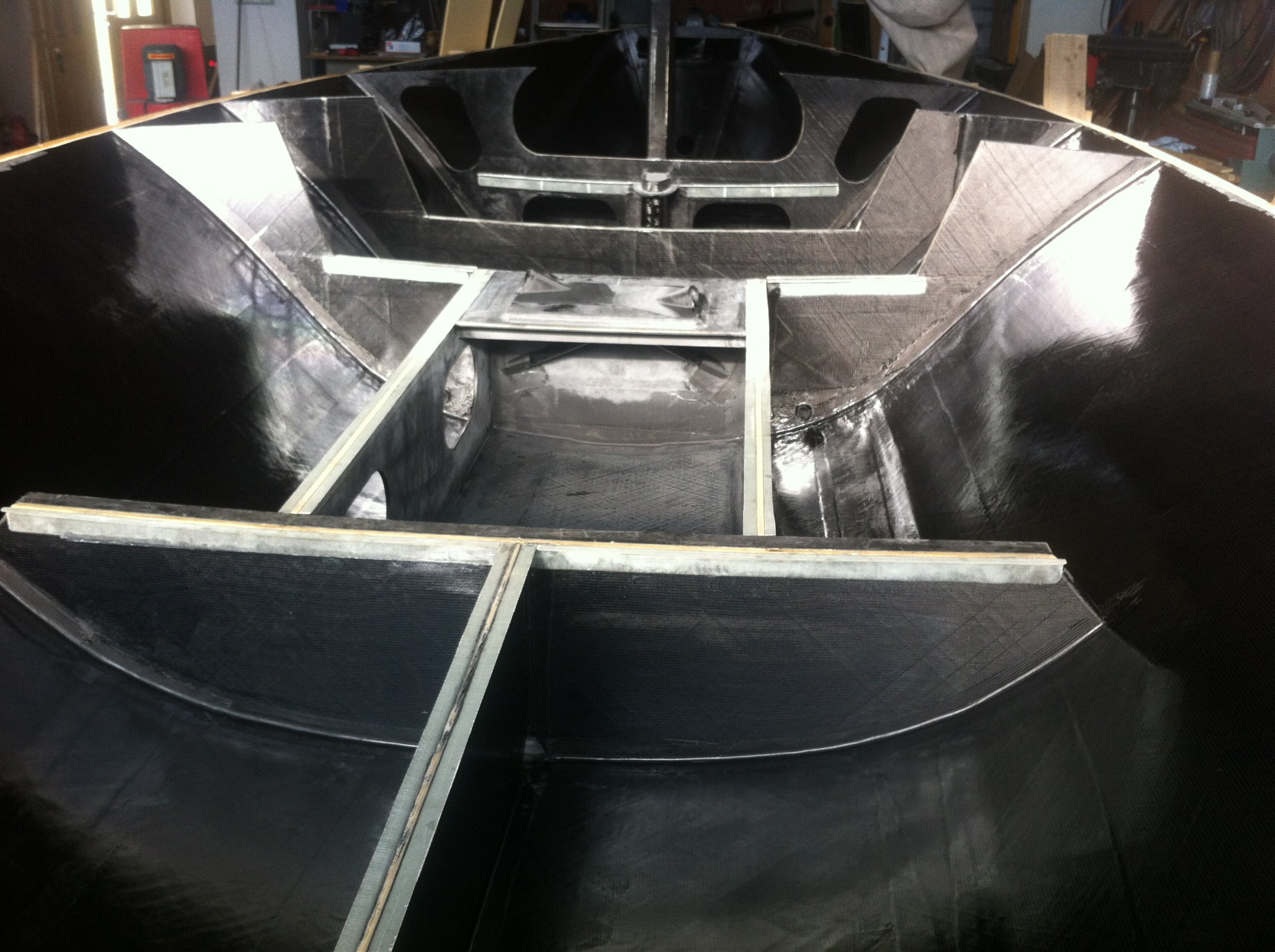 stavba-plachetnice-tboat-830-2