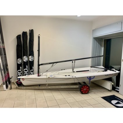 plachetnice rs aero celakovice