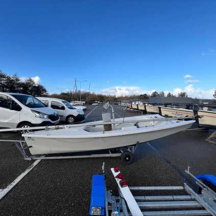 plachetnice rs venture keel 2