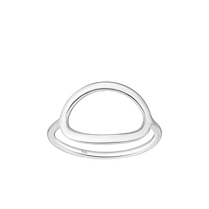 Minimalistický prsten ze stříbra.