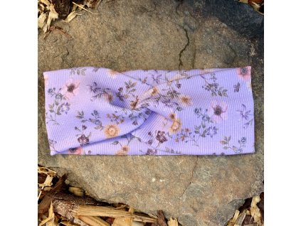 Žebrovaná lila louka