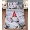 Pościel z mikrosatyny WINTER GNOME szara + poszewka na poduszkę 45 x 45 cm gratis