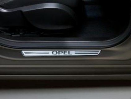 Opel Seuil de porte