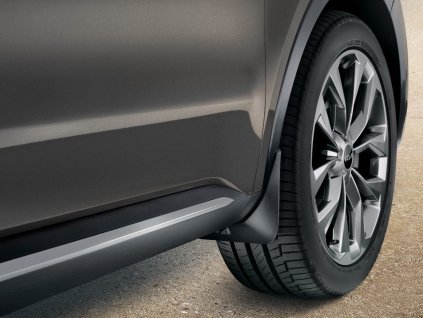 P2F46AKA00 IM Mudguard kit front 01 rgb 72