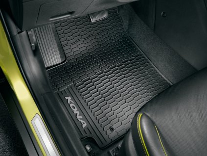 J9131ADE00 IM All weather mats with grey accent 01 rgb 72