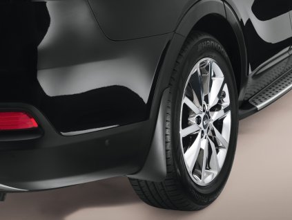 C6F46AC100 C6F46AC200 IM Mudguard kit 01 rgb 72