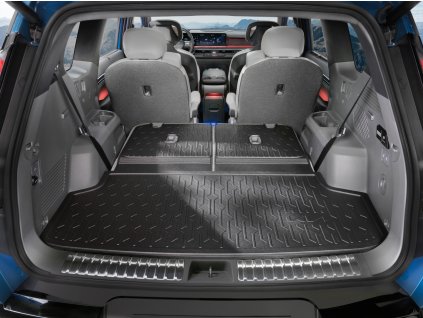 DO122ADE00E IM Trunk liner with extension 01 rgb 72