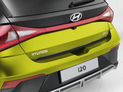 Hyundai i20 Linie obložení dveří zavazadlového prostoru, fantomově černá