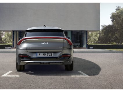 CV491ADE00BR IM Tailgate trim line brushed 01 rgb 72