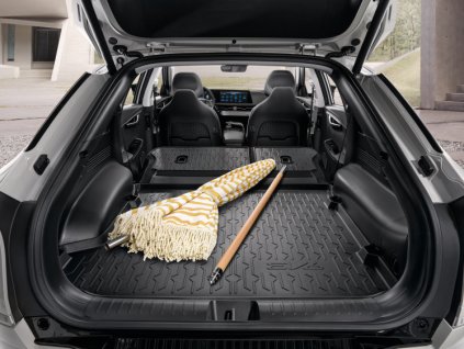 CV128ADE00E CV122ADE10E CV122ADE00E IM Trunk liner Trunk liner extension 01 rgb 72