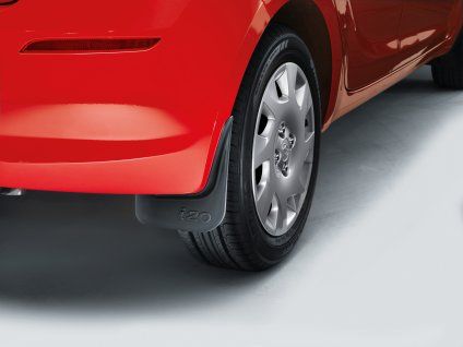 Hyundai i20 Juego de guardabarros traseros