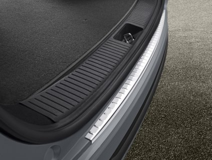 G4274ADE00ST IM Rear bumper protector Wagon 01 rgb 72