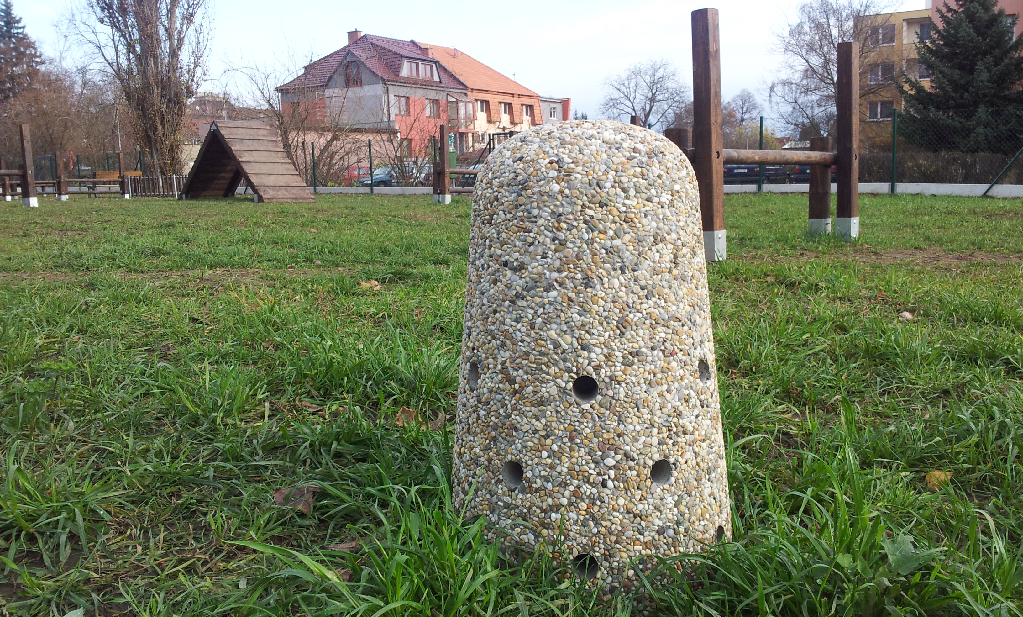 Vybavení psího parku v Brně-Bohunicích