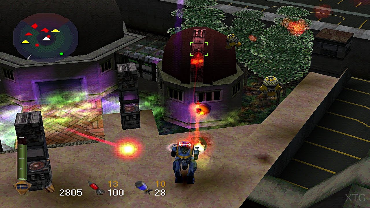 Future Cop LAPD pro PlayStation 1 - X1-Alpha během boje ve futuristickém Los Angeles