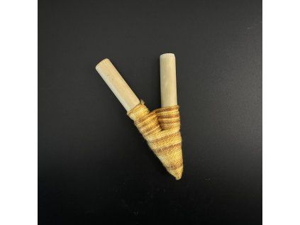 Kuripe žluté – Foukačka na rapé