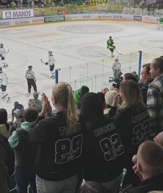 Play off energy! 🔥🤩 Nejen custom bundy najdeš u nás na e-shopu - nebo nám napiš s vlastním nápadem! 🔢✍🏻...