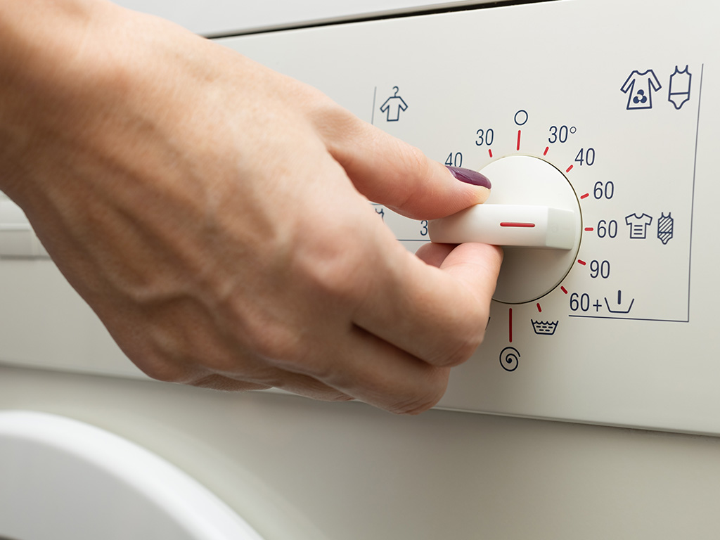 Warum sollte man bei hohen Temperaturen waschen