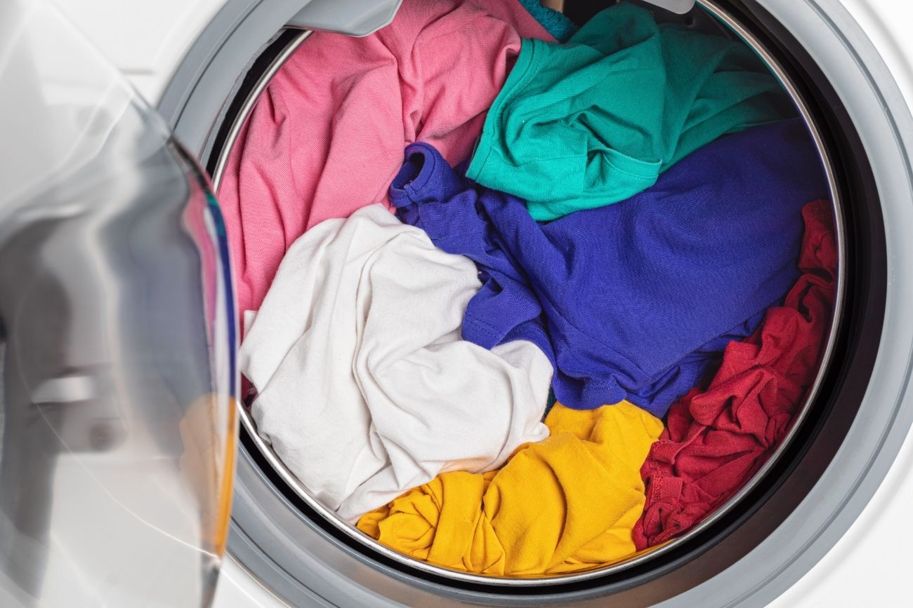 bunte Kleidung